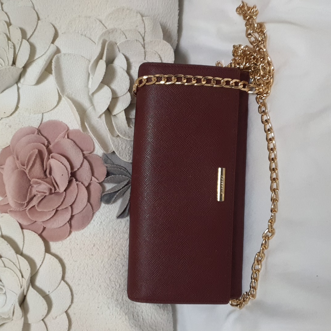 Burberry Kisslock Burgundy Leather Long Wallet.-Like New Condition-